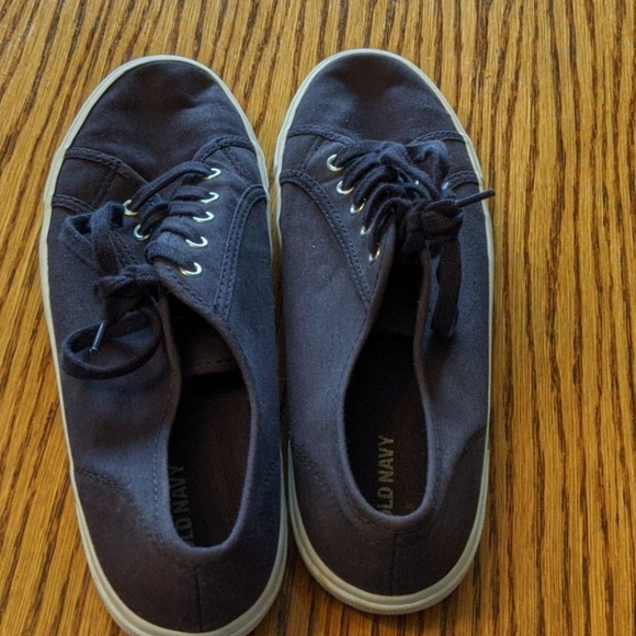 Tie casual shoe - Picture 2 of 3